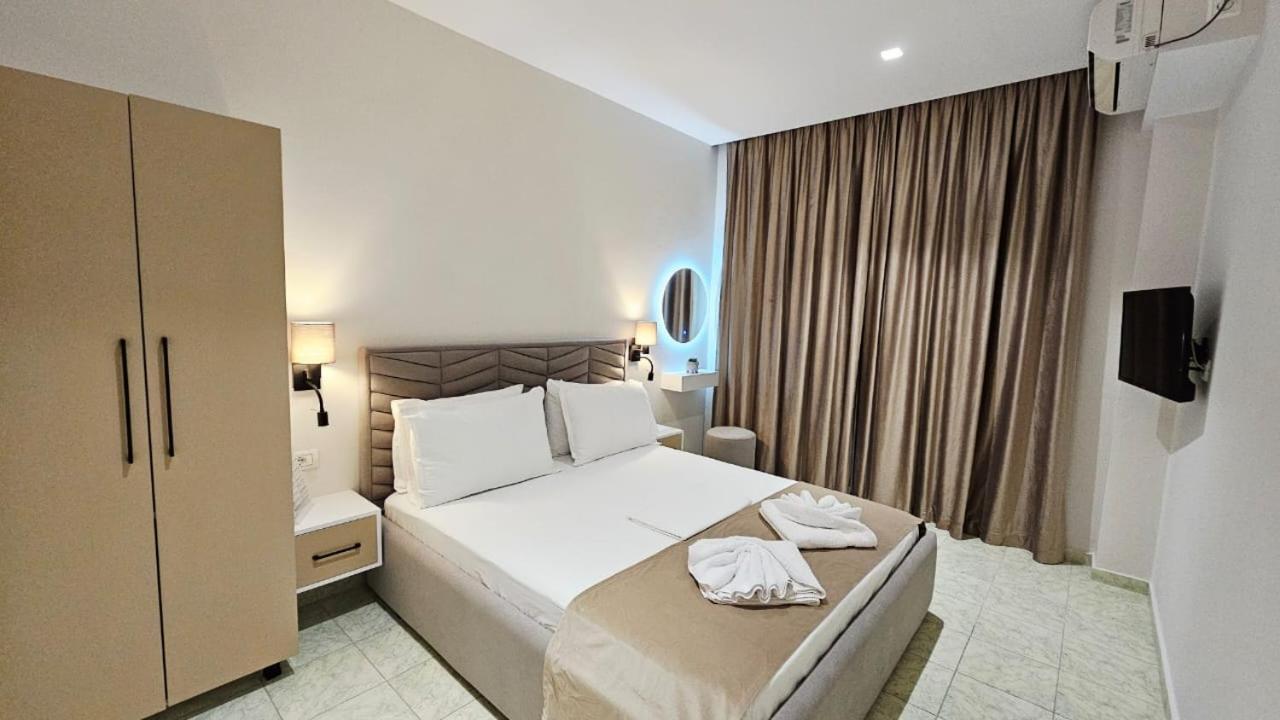 Arileo Hotel Himare Ruang foto